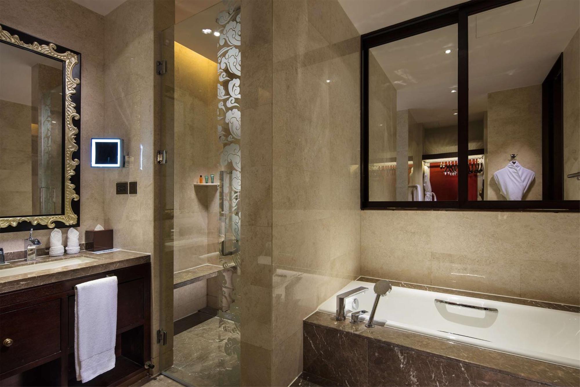 Hilton Linzhi Resort Нъингчи Екстериор снимка
