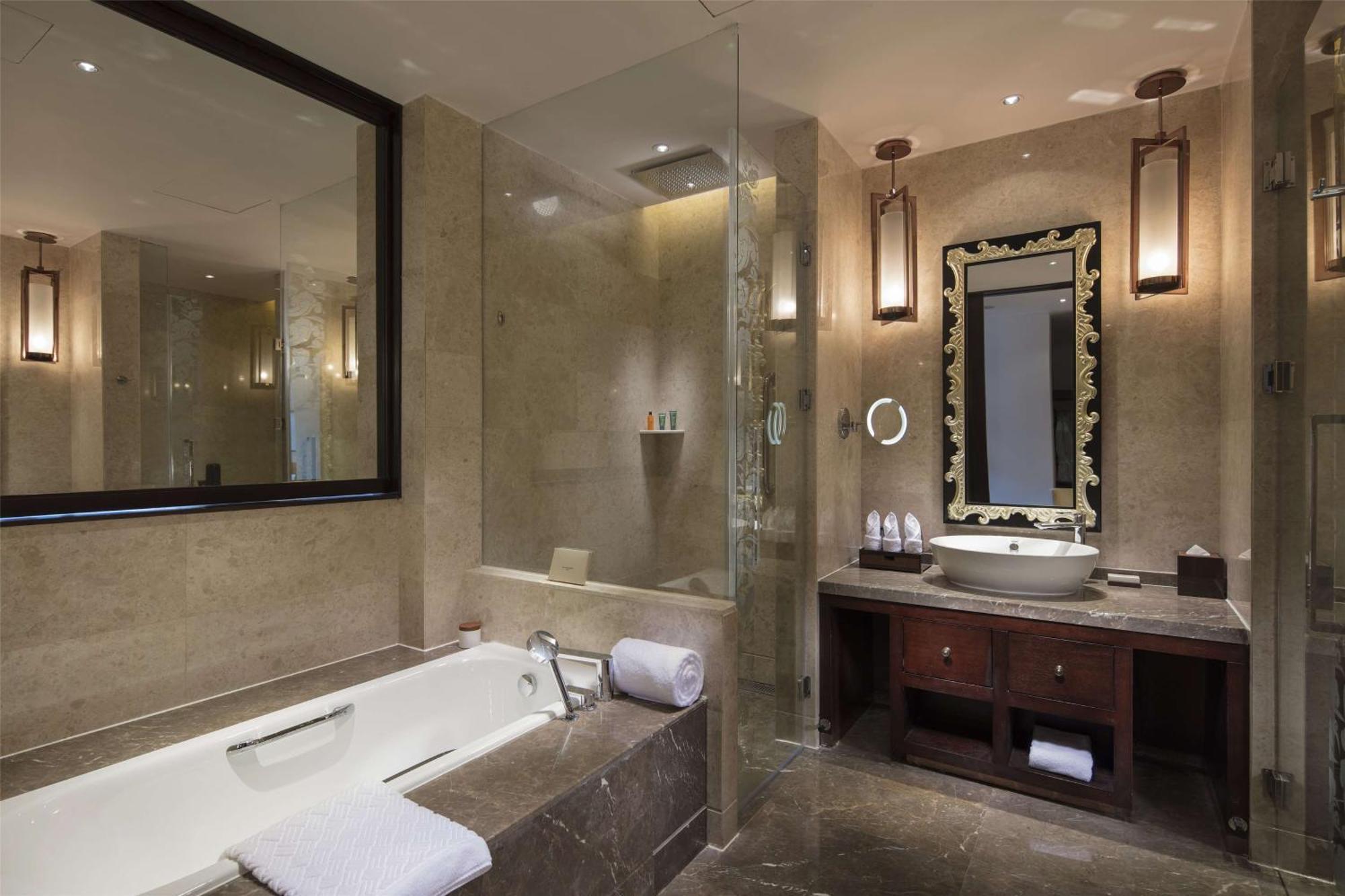Hilton Linzhi Resort Нъингчи Екстериор снимка