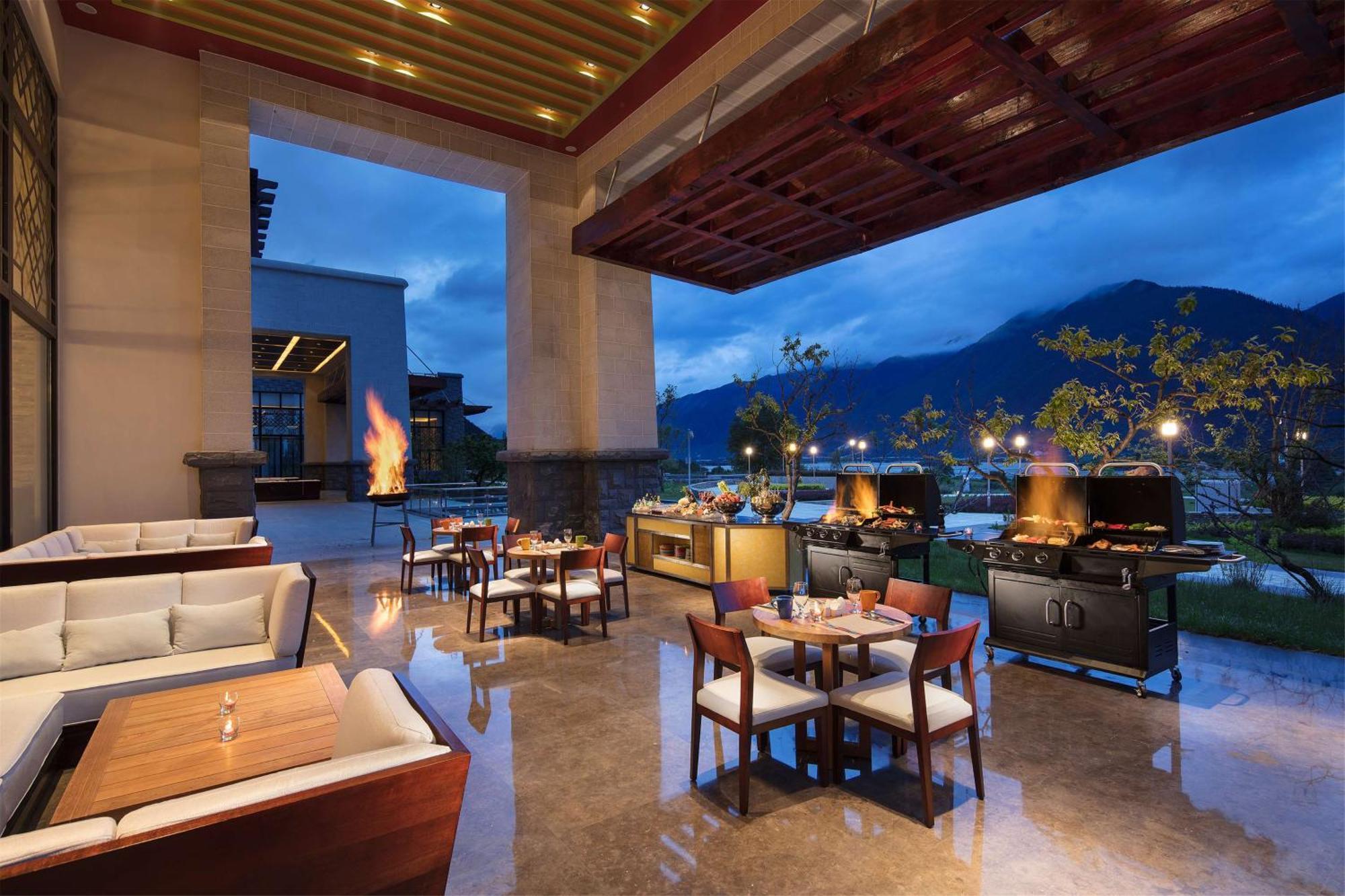 Hilton Linzhi Resort Нъингчи Екстериор снимка
