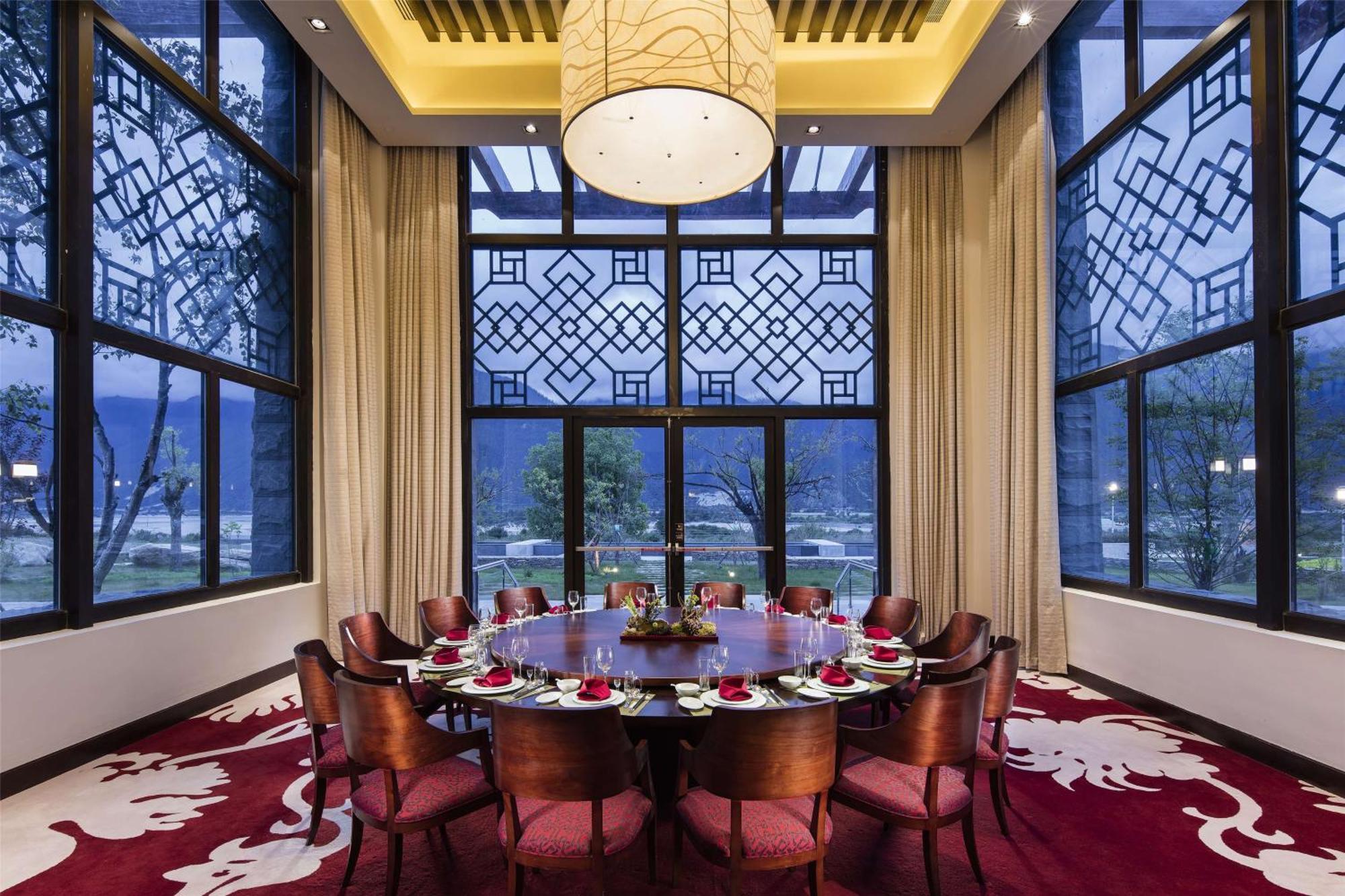 Hilton Linzhi Resort Нъингчи Екстериор снимка