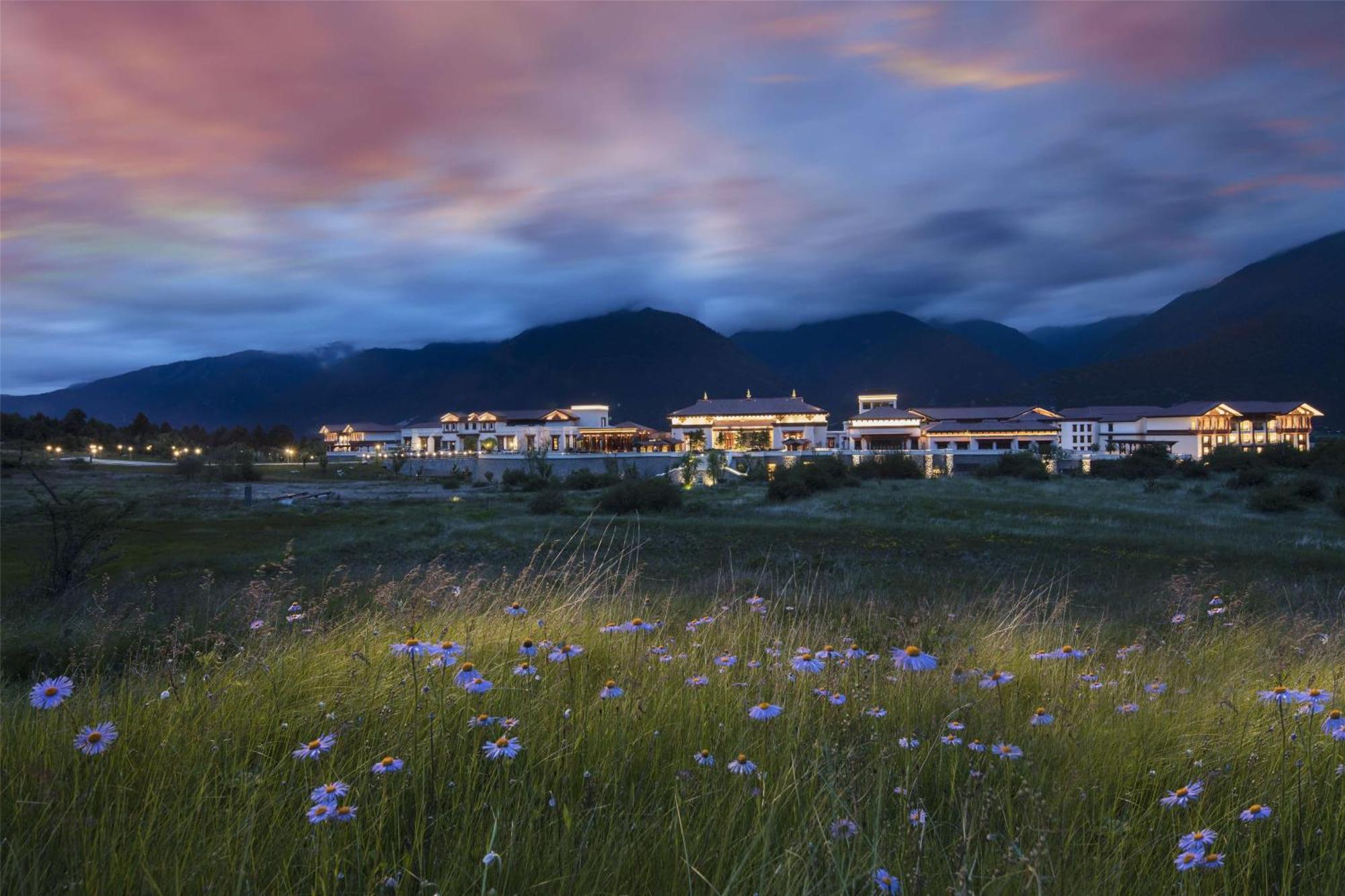 Hilton Linzhi Resort Нъингчи Екстериор снимка